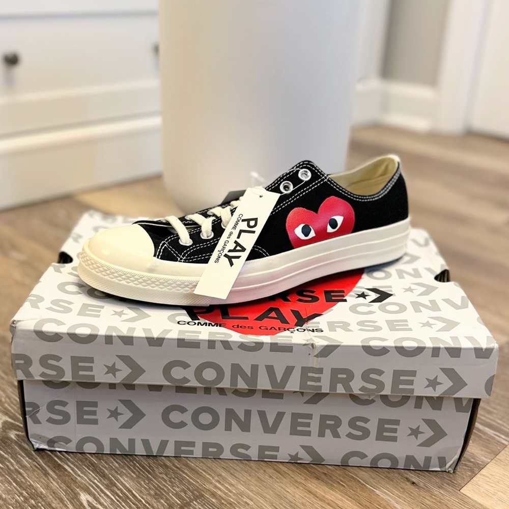 NIB Comme Des Garçons Play x Converse